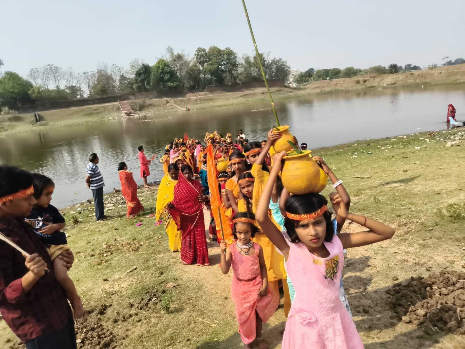 करौं में 51 कन्याओं ने निकाली कलश शोभा यात्रा