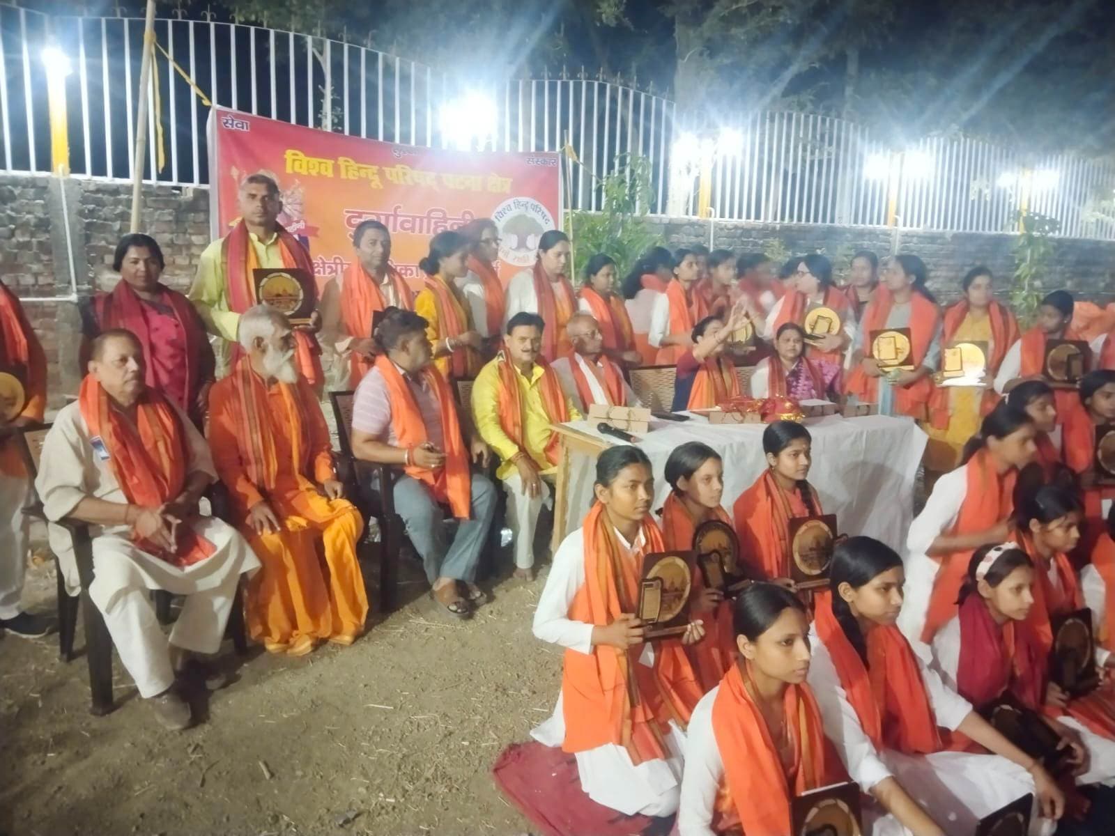 Aurangabad News : पंचदेव धाम चपरा में दुर्गा वाहिनी का प्रशिक्षण वर्ग संपन्न