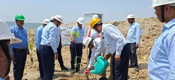 डीजीएमएस के 125वीं वर्षगांठ पर परियोजना क्षेत्र में किया गया पौधारोपण