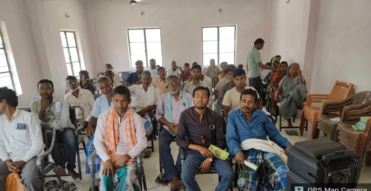 अधिक उर्वरक डालने से मिट्टी व पर्यावरण पर पड़ता है बुरा असर