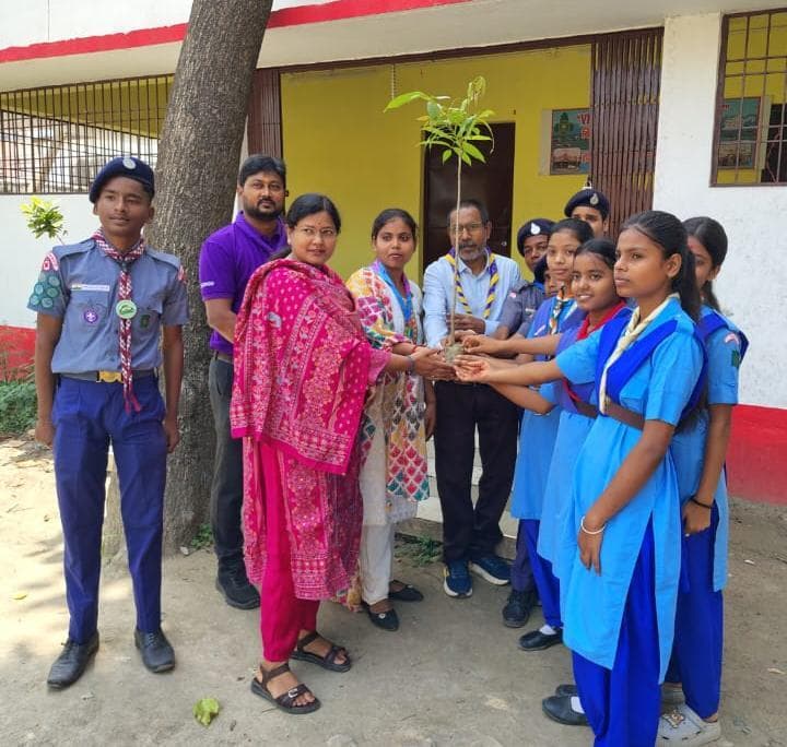 विश्व पृथ्वी दिवस: अधिक से अधिक पौधरोपण व संरक्षण पर जोर