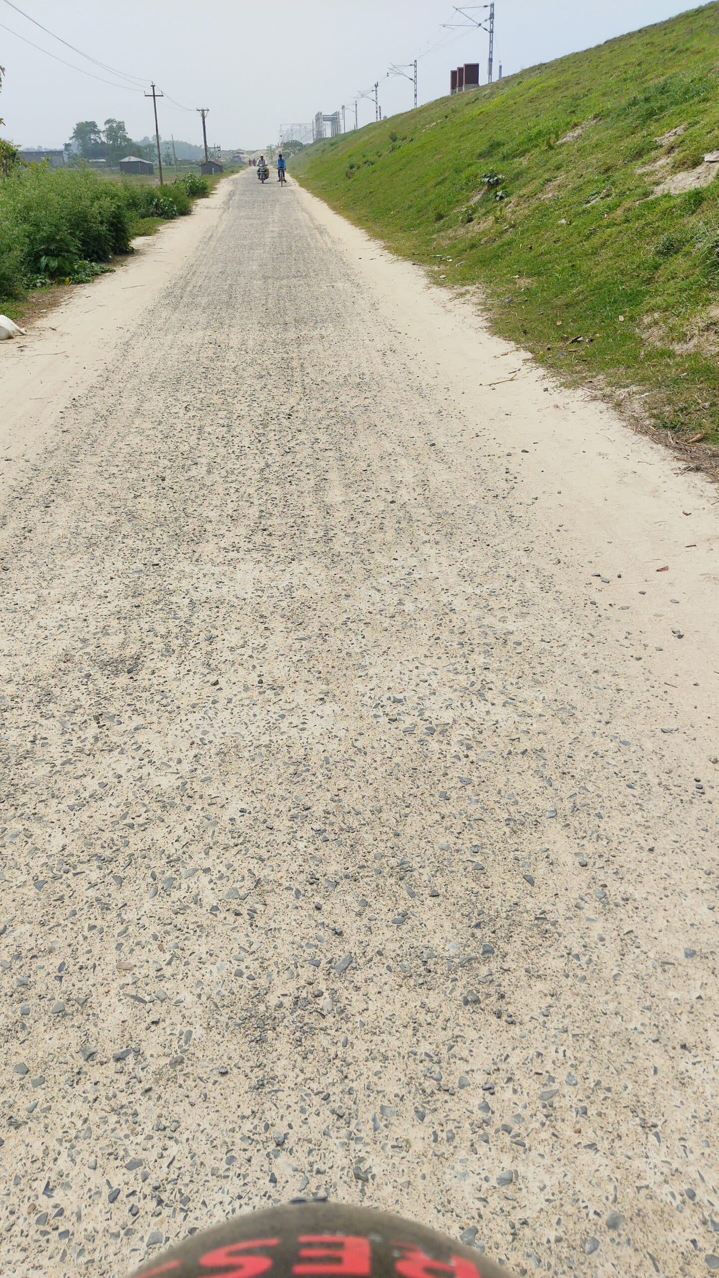 छह माह पहले बनी सड़क जर्जर