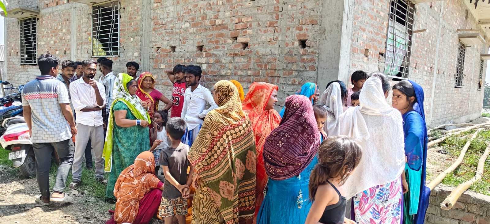 युवक की संदिग्ध परिस्थिति में मौत, पत्नी पर प्रेमी के साथ गला दबाकर हत्या का आरोप