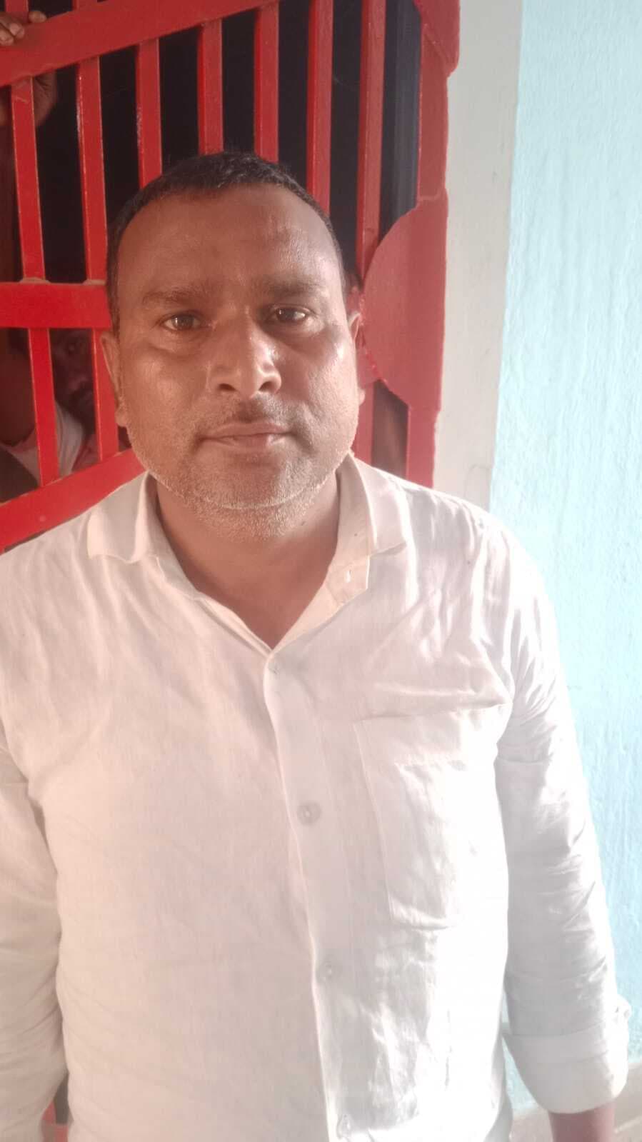 छापेमारी में दो शिक्षक समेत चार जुआरी गिरफ्तार