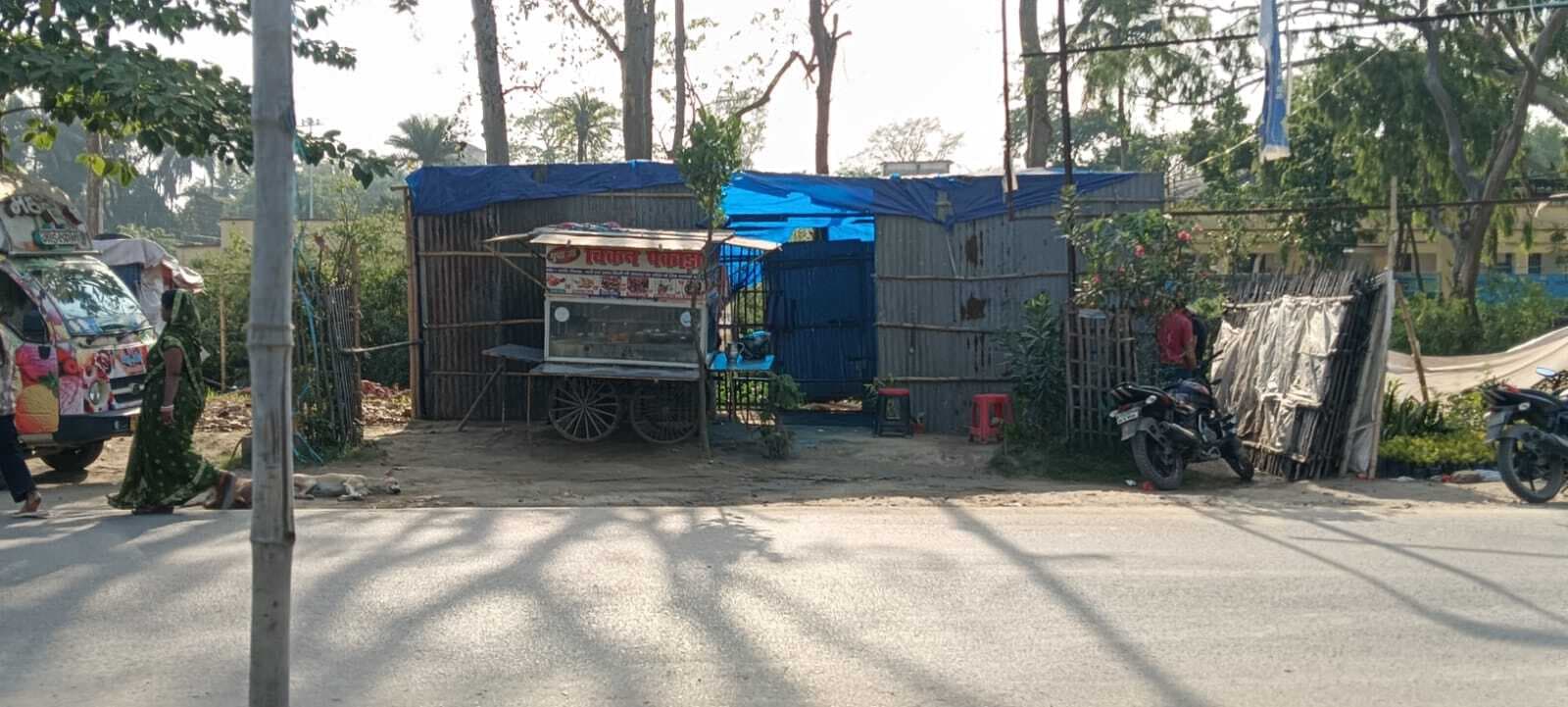 हटाये गये अतिक्रमण पर फिर से हो रहा अवैध निर्माण