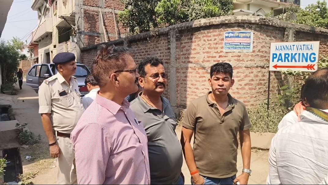 पैक्स गोदाम की सत्यापन रिपोर्ट देने के लिए 10 हजार रुपये घूस लेते राजपुर बीसीओ गिरफ्तार