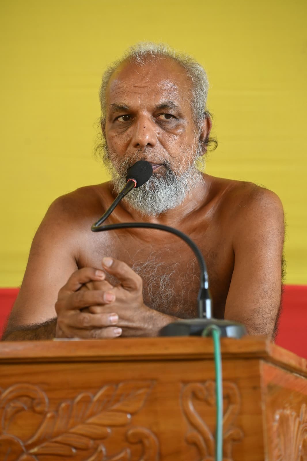 Giridih News :जो तपता है, वही चमकता भी है : मुनि प्रमाण सागर