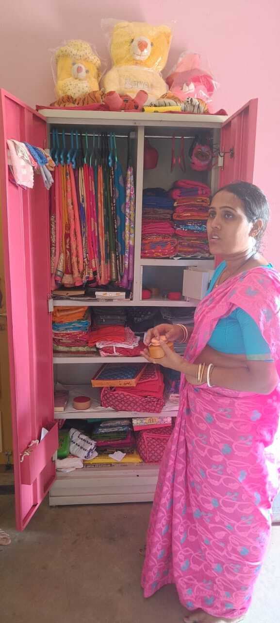 East Singhbhum News : बहरागोड़ा में दिन-दहाड़े घर में घुसे चोर नीचे वृद्धा बैठी थीं, ऊपर लाखों की चोरी