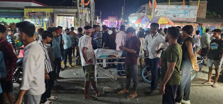 बाइक सवार की मौत के बाद परिजनों ने किया सड़क जाम