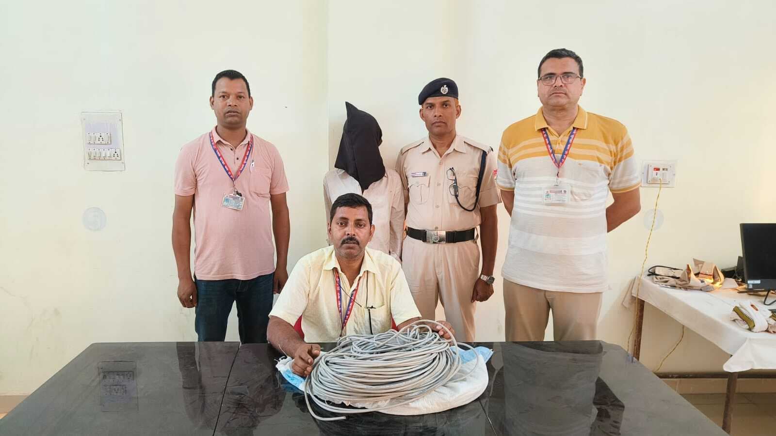 गया स्टेशन पर केबल चोरी, आरपीएफ ने आरोपित को दबोचा