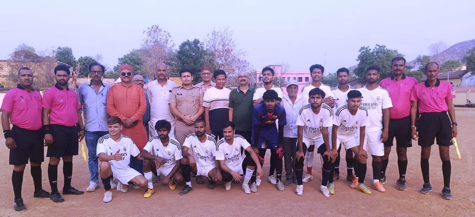 टाइब्रेकर में मुबारकचक ने धरहरा को 4-0 से किया पराजित