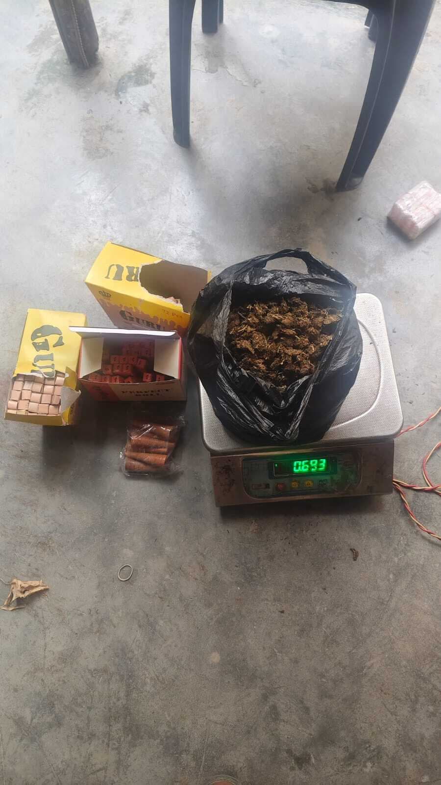 रौतारा पुलिस की कार्रवाई: दुकान से 693 ग्राम गांजा बरामद