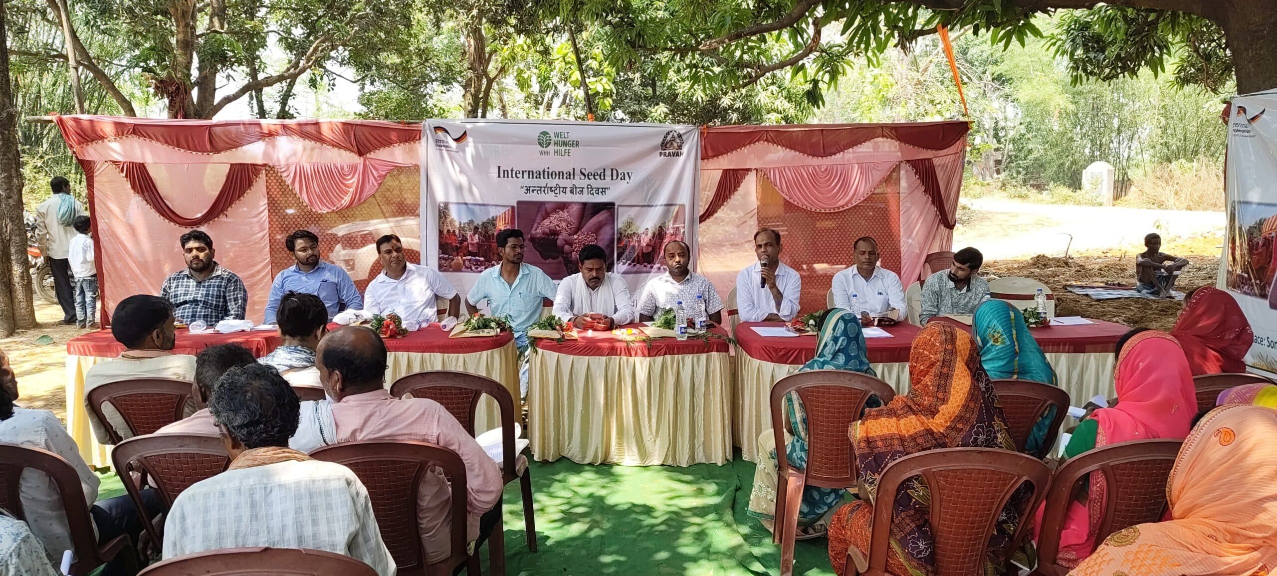 किसान गोष्ठी में देशी बीज संरक्षण पर जोर