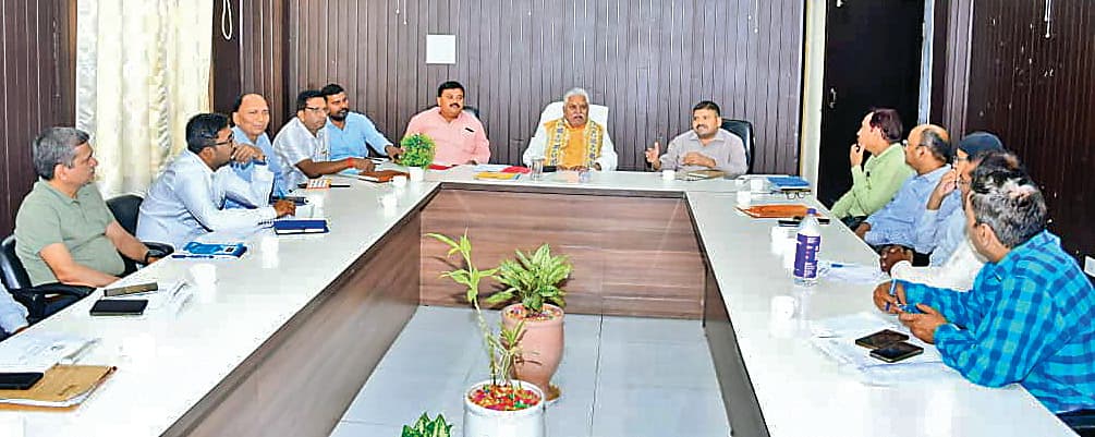 गया जी में अतिक्रमण पर चलेगा डंडा, बारी और डॉ मेहरा रोड को चौड़ा करने का सख्त निर्देश