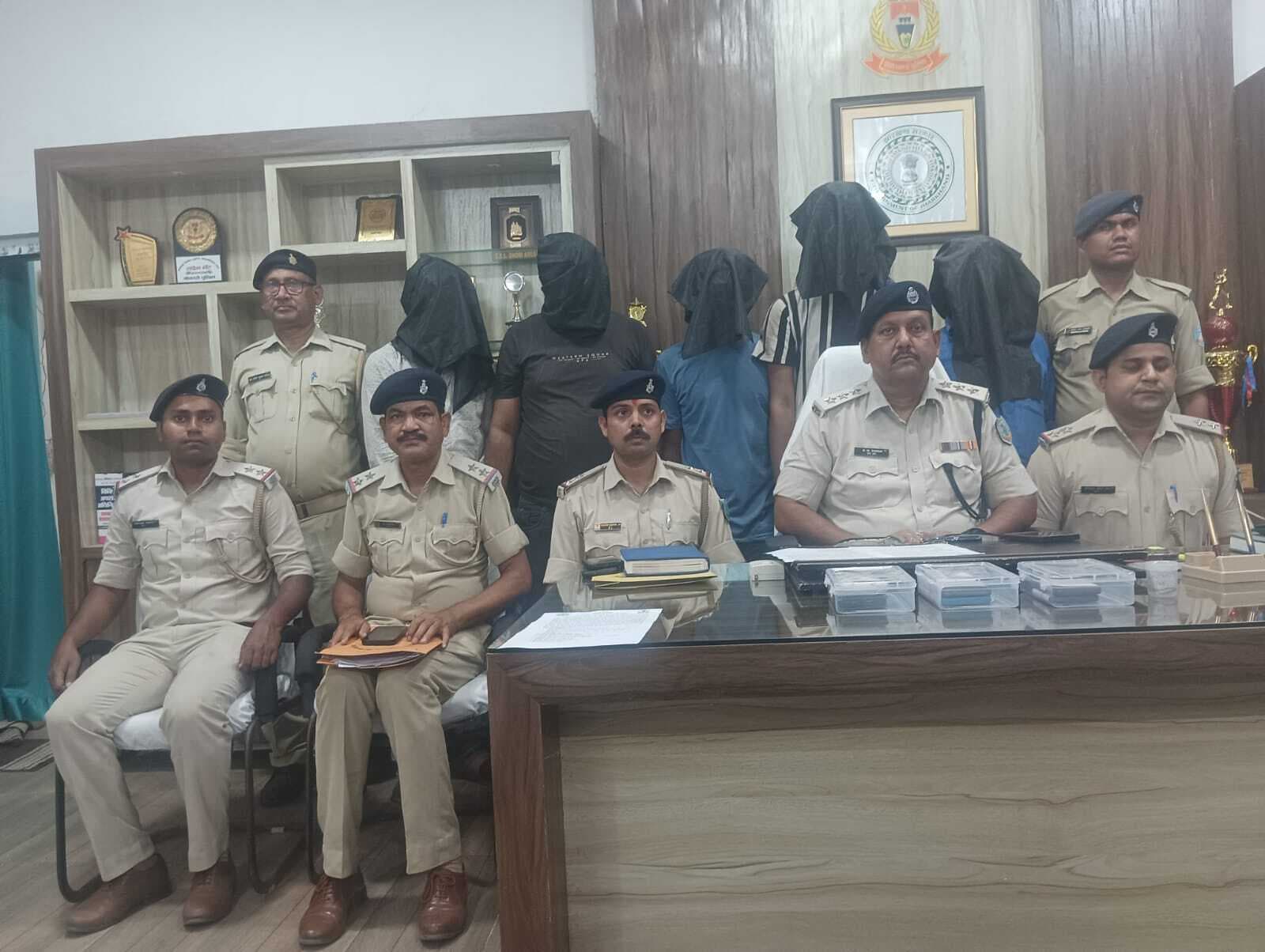 Bokaro News : महिला की हत्या का उद्भेदन, पांच गिरफ्तार