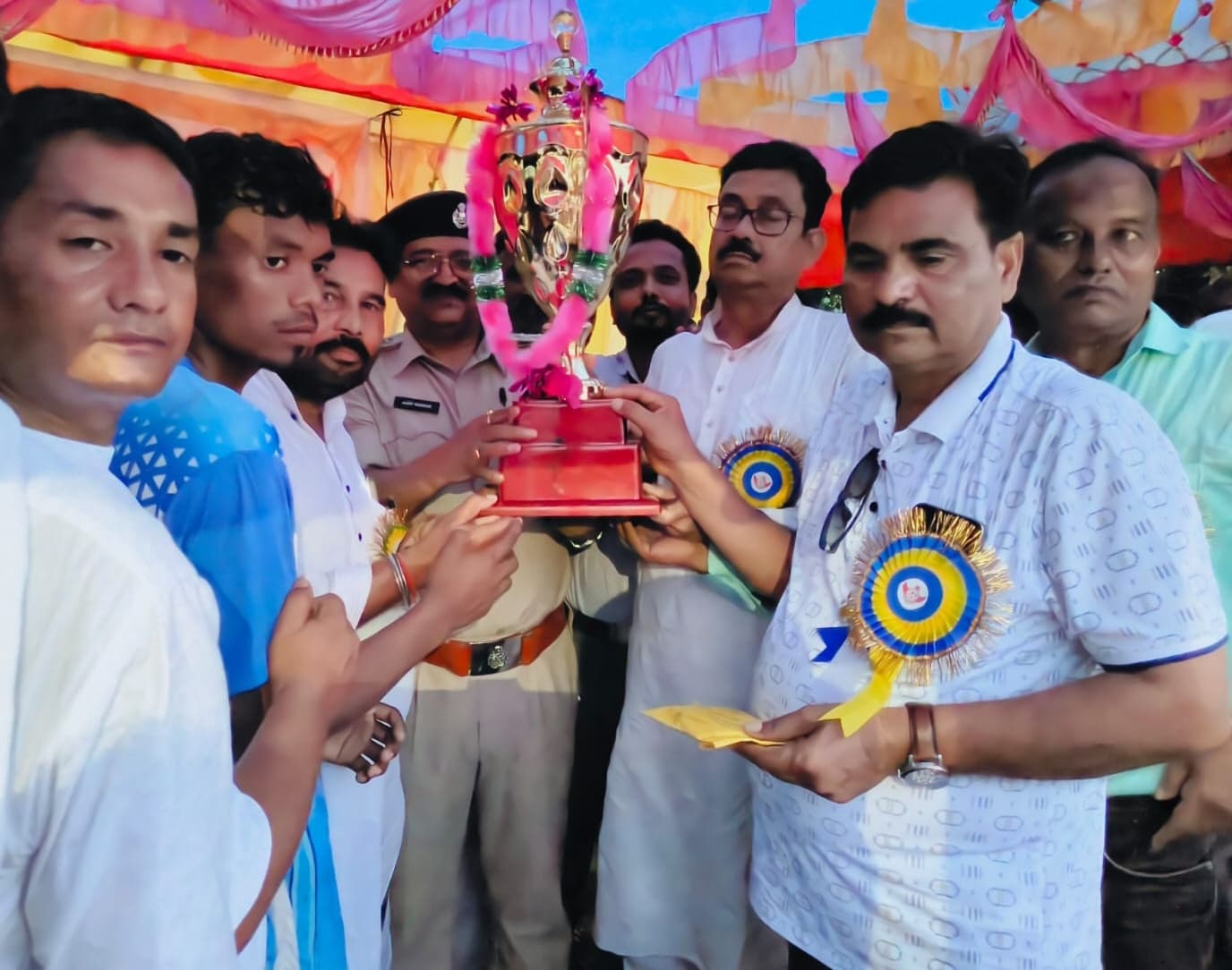 Katihar. फुटबॉल टूर्नामेंट के फाइनल में एकलखी ने मारी बाजी, तपस्या को 1-0 से हराया