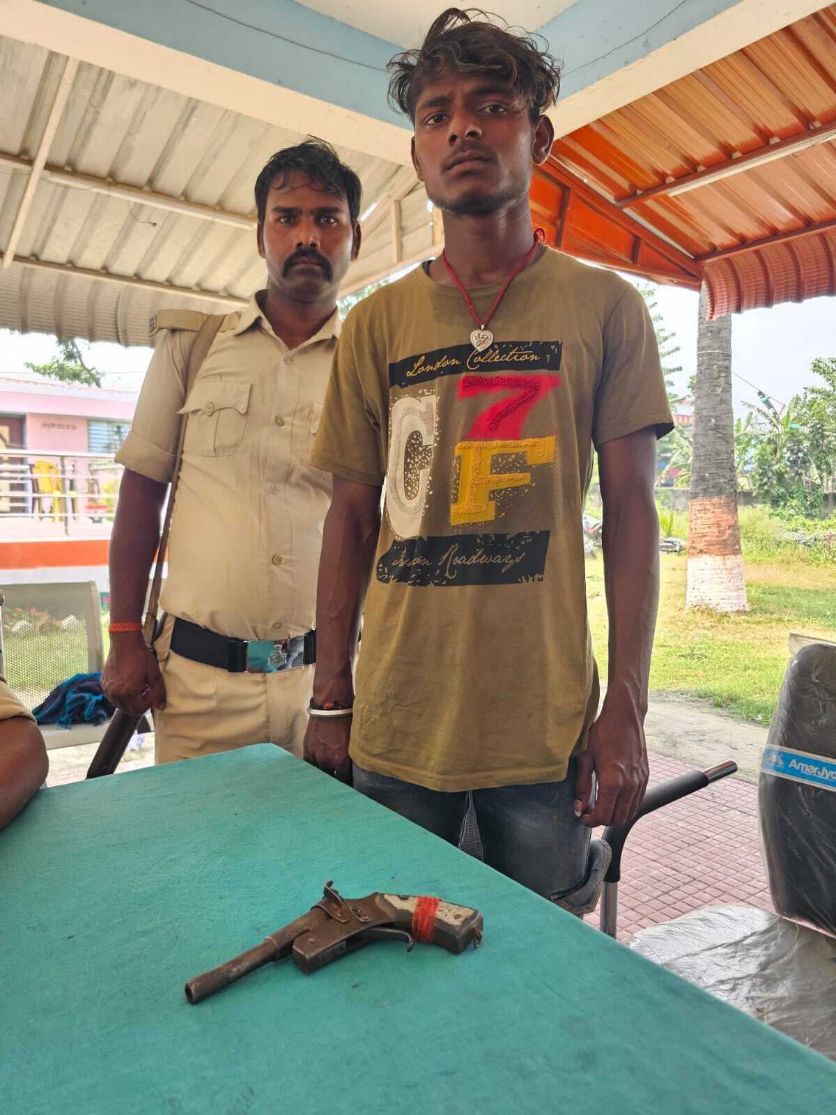 कट्टा के साथ युवक गिरफ्तार