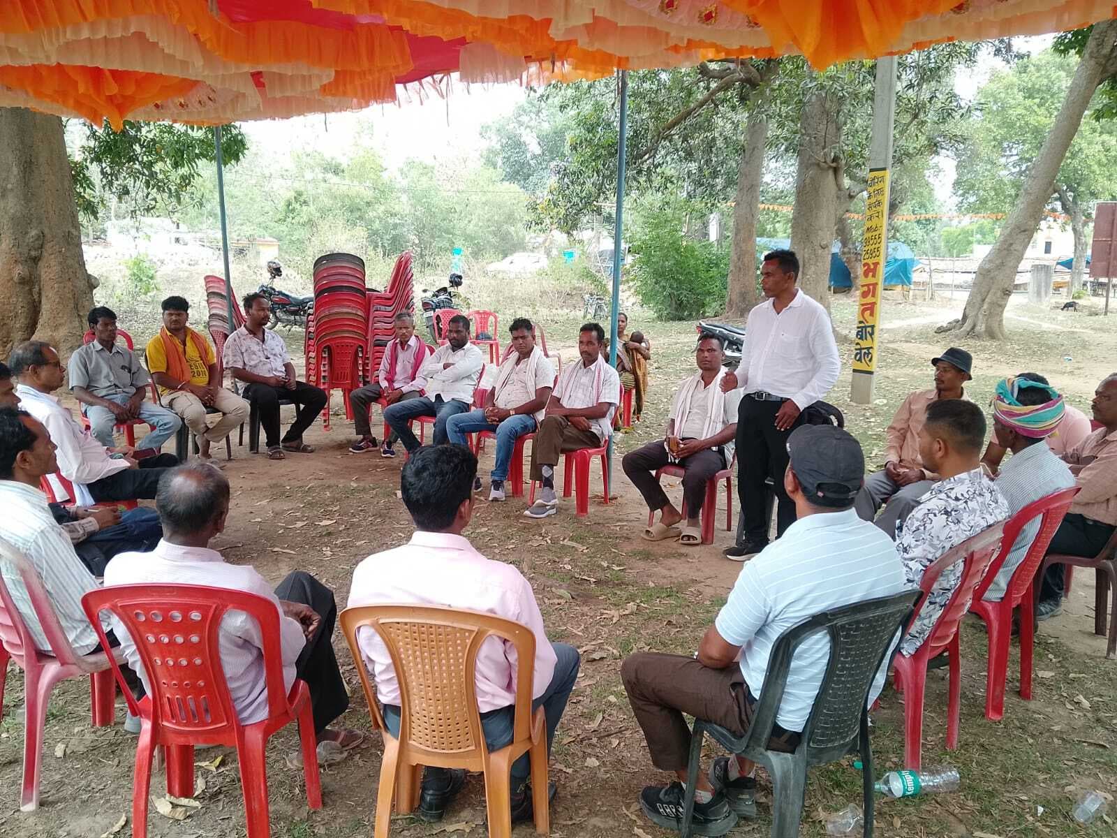 लोगों को बतायें विकास योजनाओं के लाभ : झामुमो