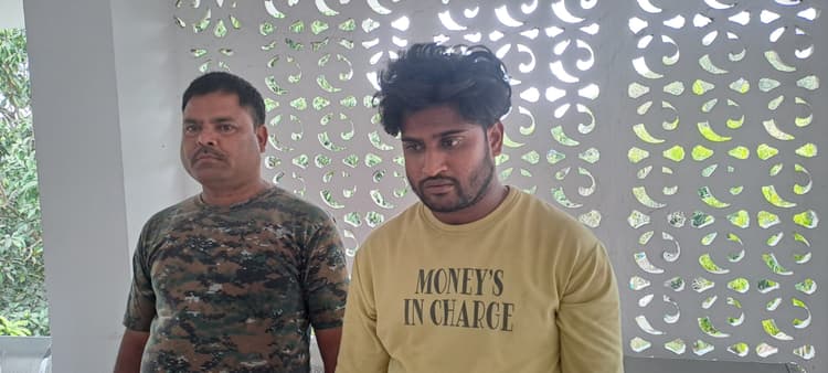 स्मैक तस्कर हैदर को किया गिरफ्तार