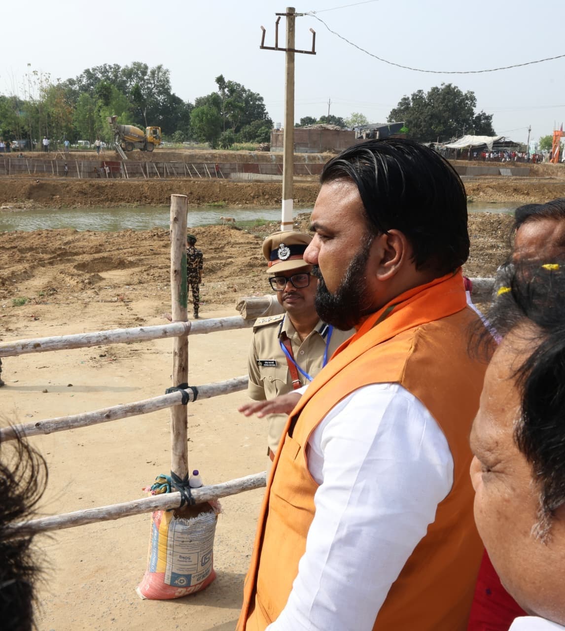 मुख्यमंत्री सम्राट चौधरी तेलडीहा दुर्गा मंदिर में की पूजा, कहा, सूबे का हाेगा सर्वांगीण विकास