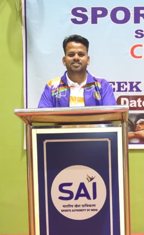 chandan athlteics : शहर के चंदन कुमार मीट मैनेजर कोर्स में हुए उत्तीर्ण