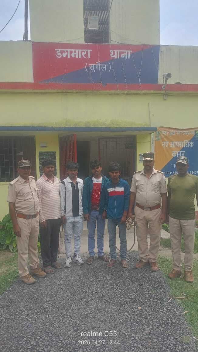 गश्ती के दौरान चार शराबी गिरफ्तार