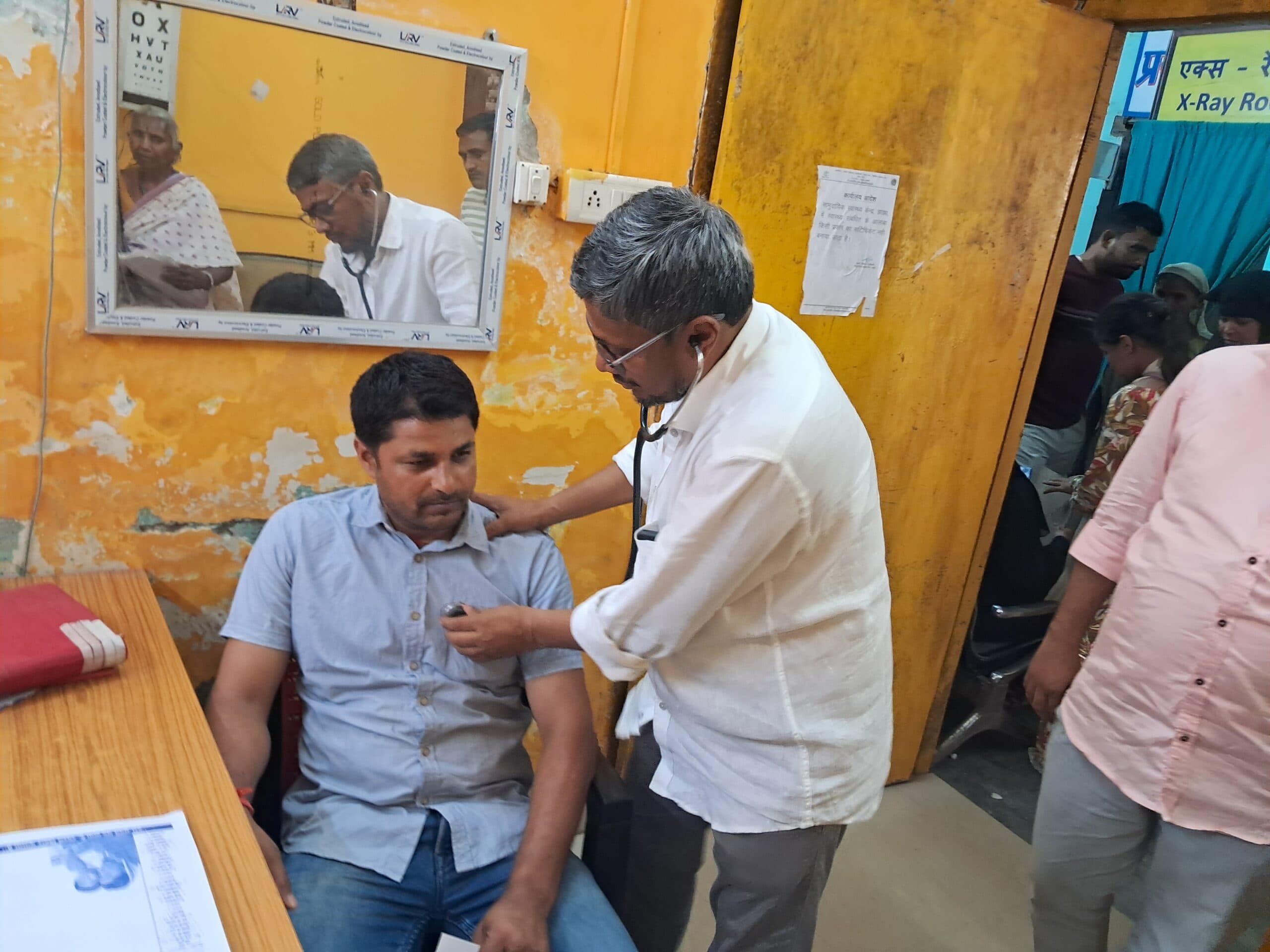 jamui वाहन जांच के दौरान बाइक सवार ने पुलिस के साथ की हाथापाई