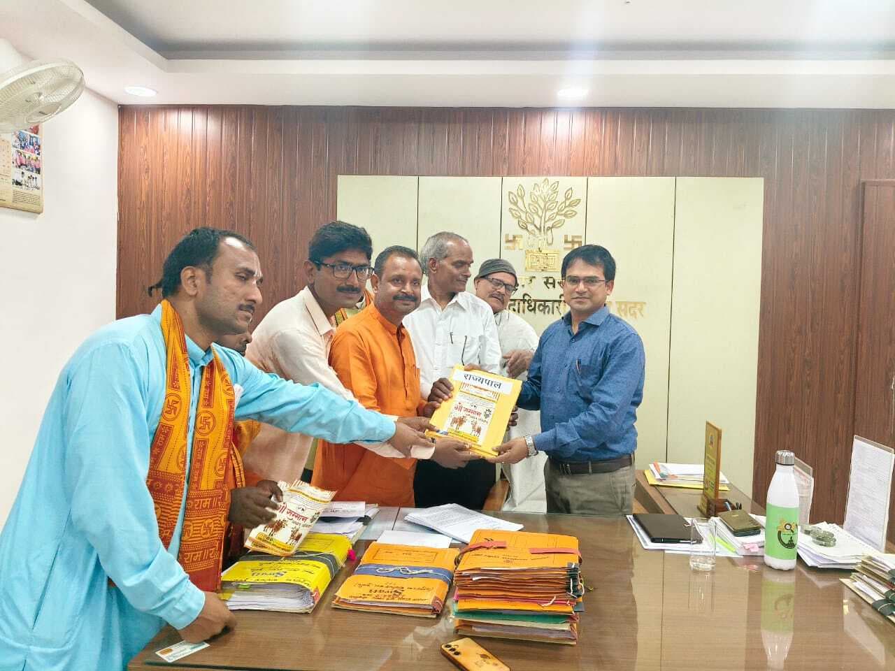 गौ सम्मान अभियान की गूंज: आठ सूत्री मांगों को लेकर निकली पदयात्रा