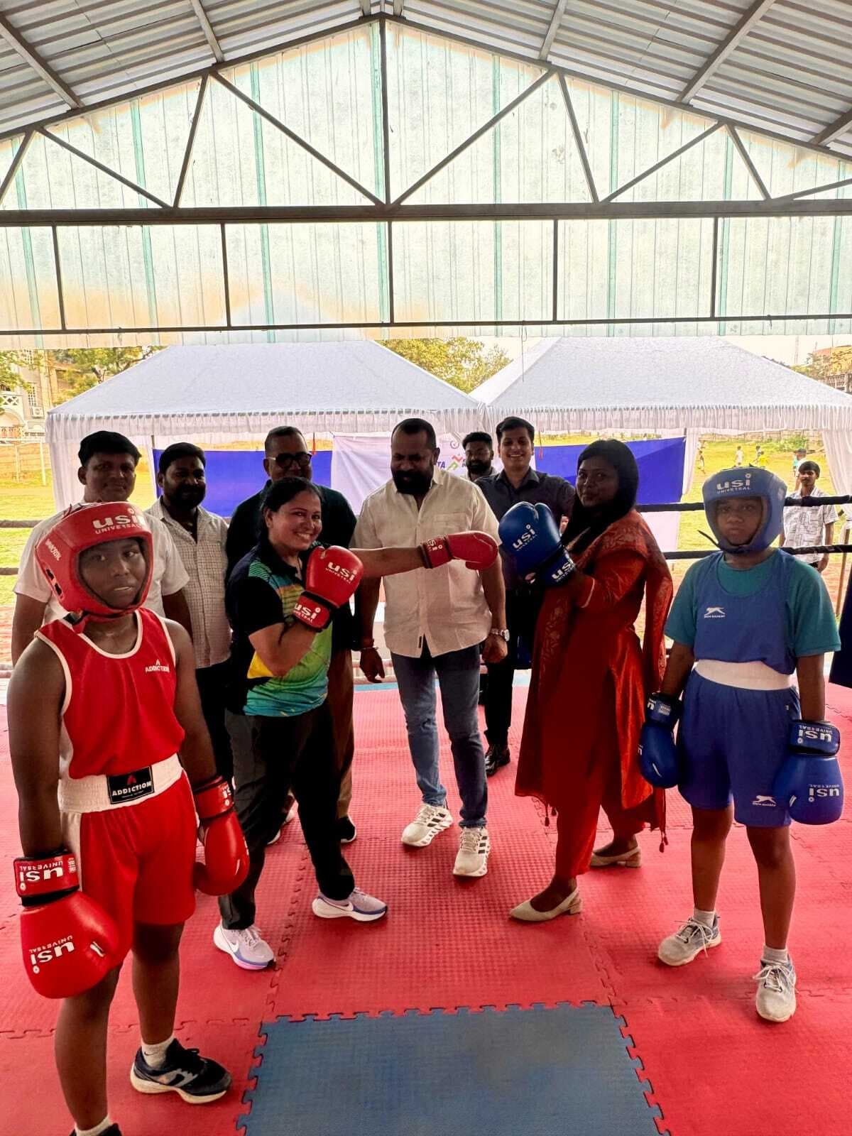 Asmita boxing league : अस्मिता बॉक्सिंग सिटी लीग में 98 बालिकाओं ने लिया हिस्सा