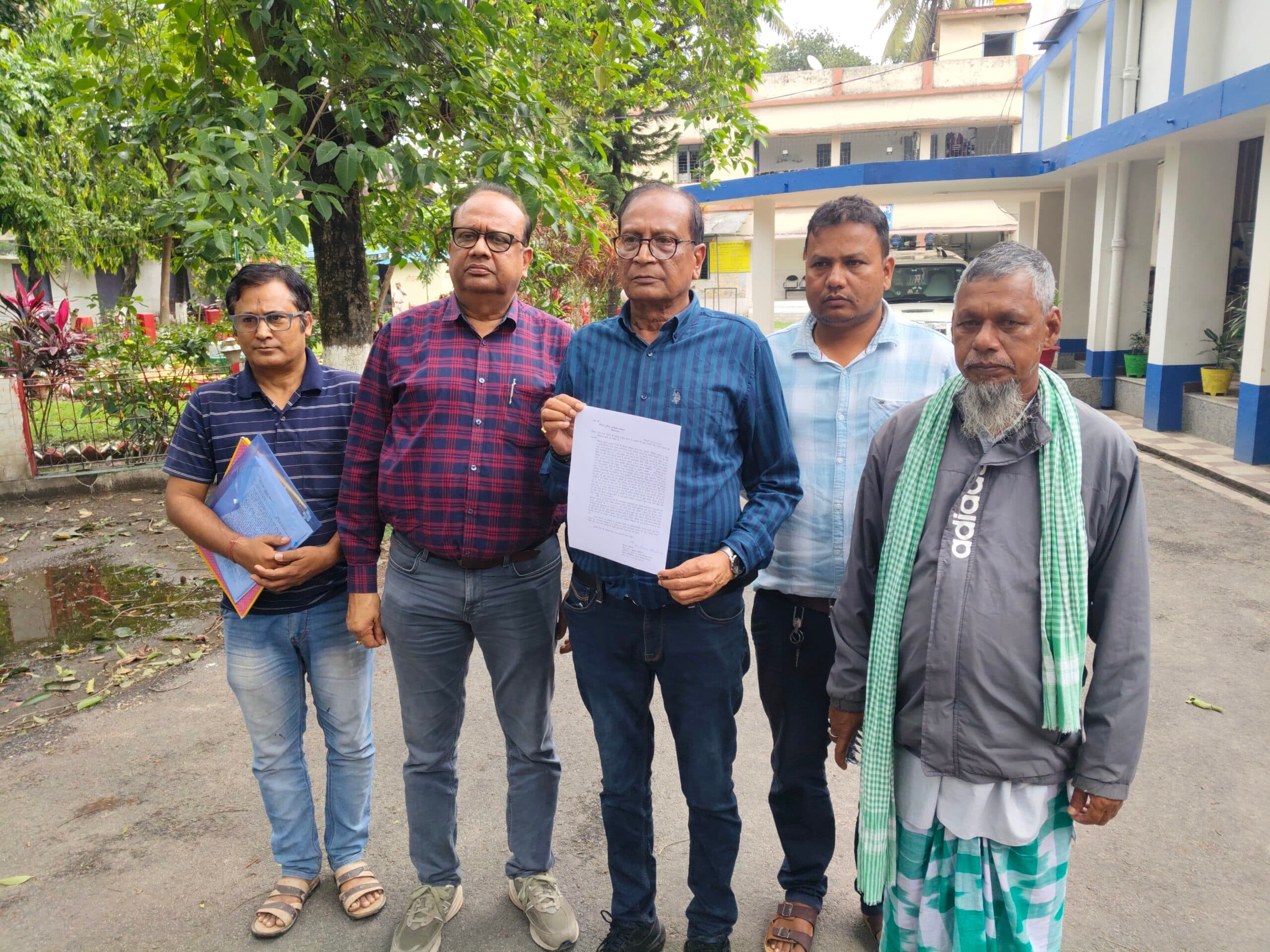 चाय बगान पर जबरन कब्जा व पांच लाख की रंगदारी की एसपी से शिकायत