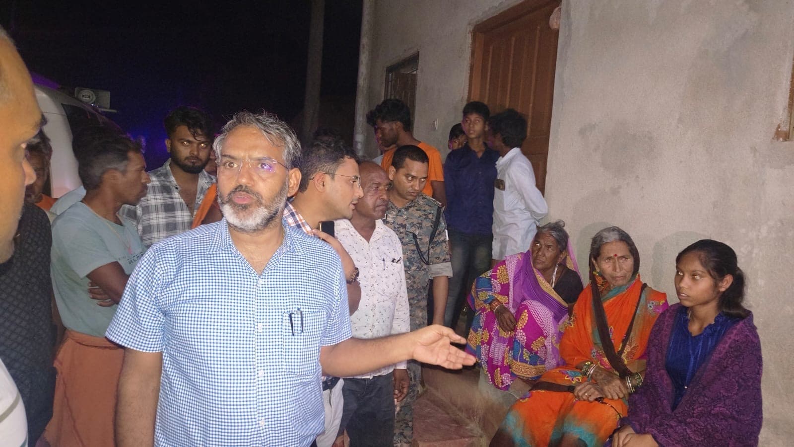 Giridih News :खाद्य सामग्री का लिया गया सैंपल, भेजा गया रांची व कोलकाता