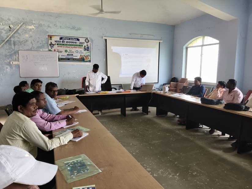 नजरी नक्शा के बनाकर बारीकी से करें जनगणना