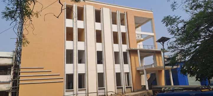 एचडीयू वार्ड बंद, लिफ्ट खराब और अर्ली इंटरवेंशन सेंटर तीन साल से अधूरा