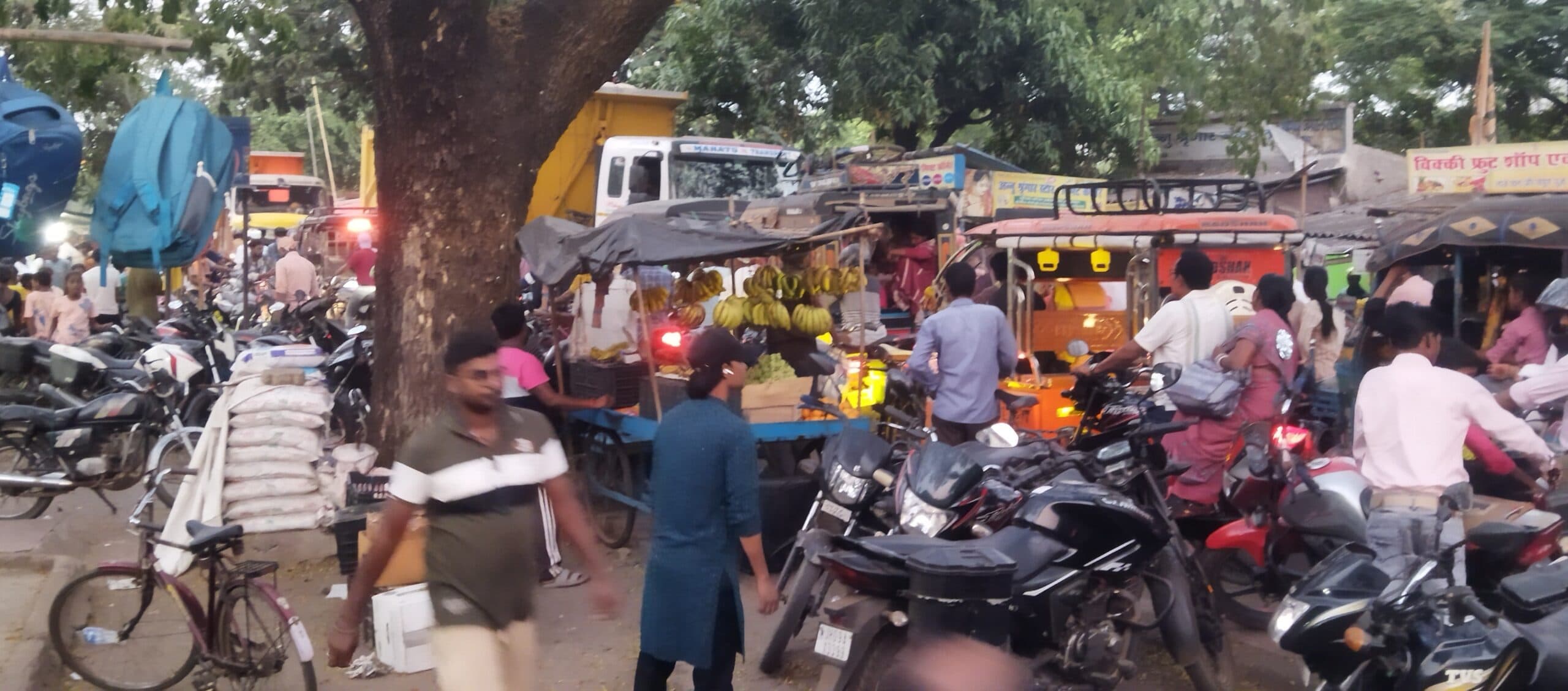 Bokaro News : बिजुलिया चौक में दिन भर लगता है जाम, व्यवसायी व आम लोग परेशान