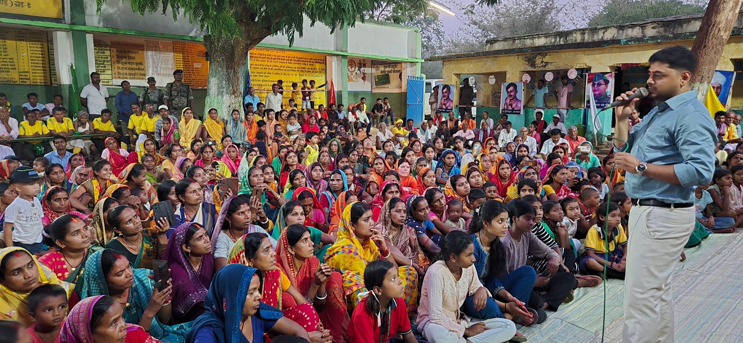 Dhanbad News: बागवानी और पशुपालन से स्वावलंबी बनें : उपायुक्त