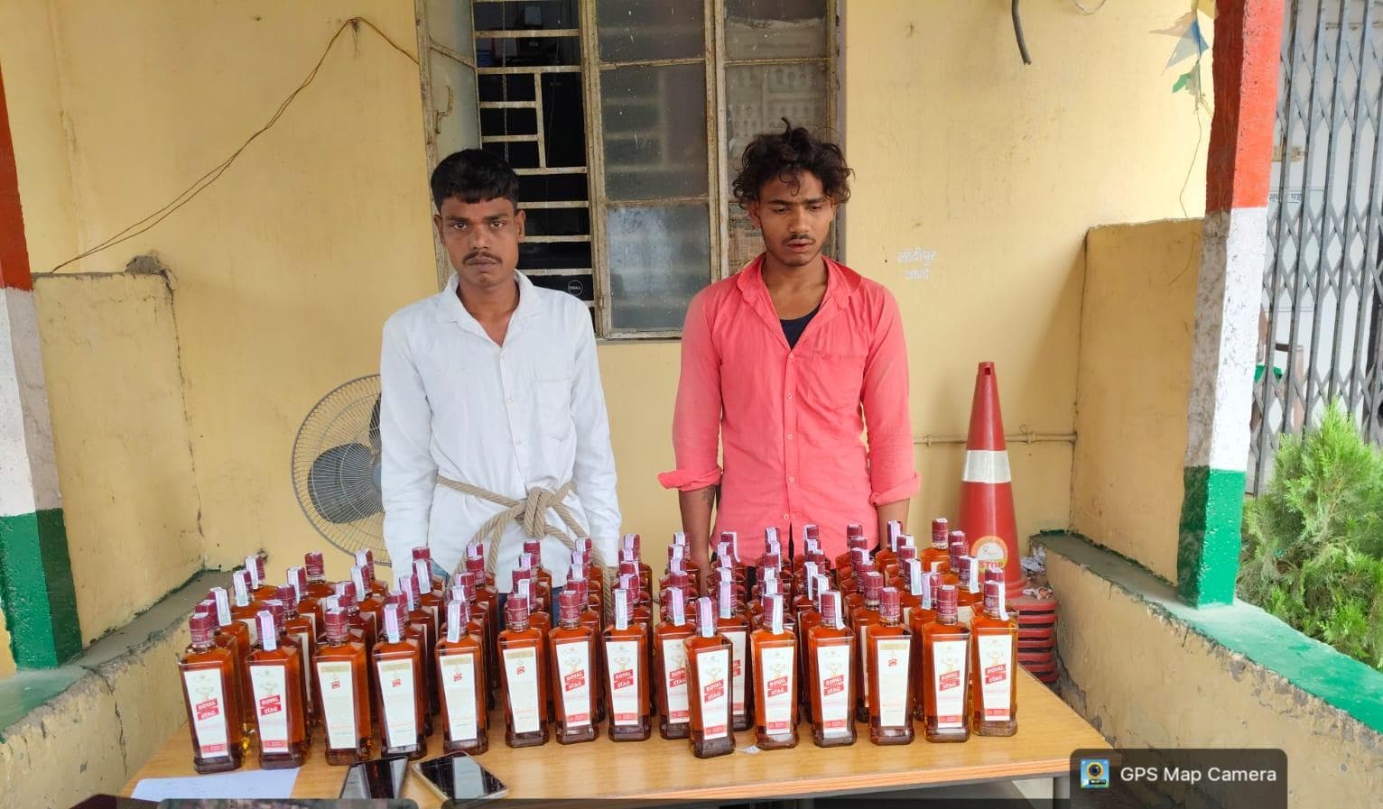 Bhagalpur News : शराब के साथ दो तस्कर गिरफ्तार