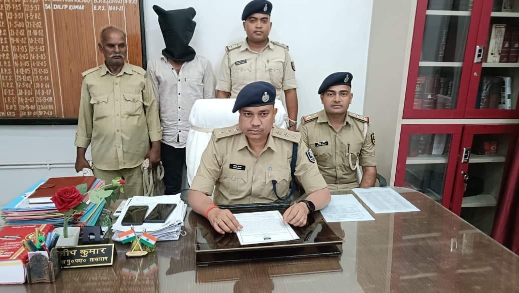 दीपू हत्याकांड में आरोपित दो कट्टे व नौ कारतूस के साथ गिरफ्तार, बाइक जब्त