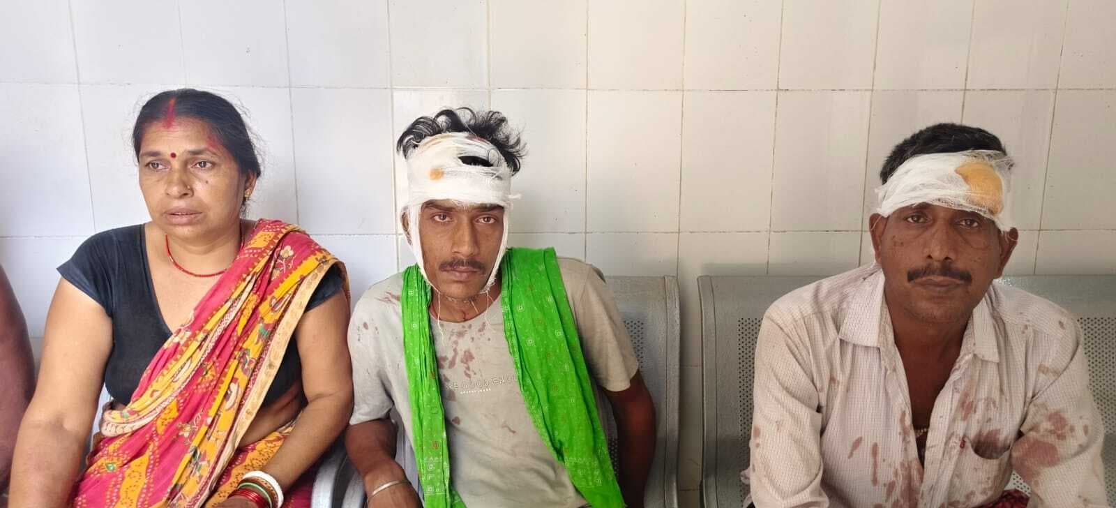 जमीन विवाद में हुई मारपीट में एक ही परिवार के चार लोग जख्मी