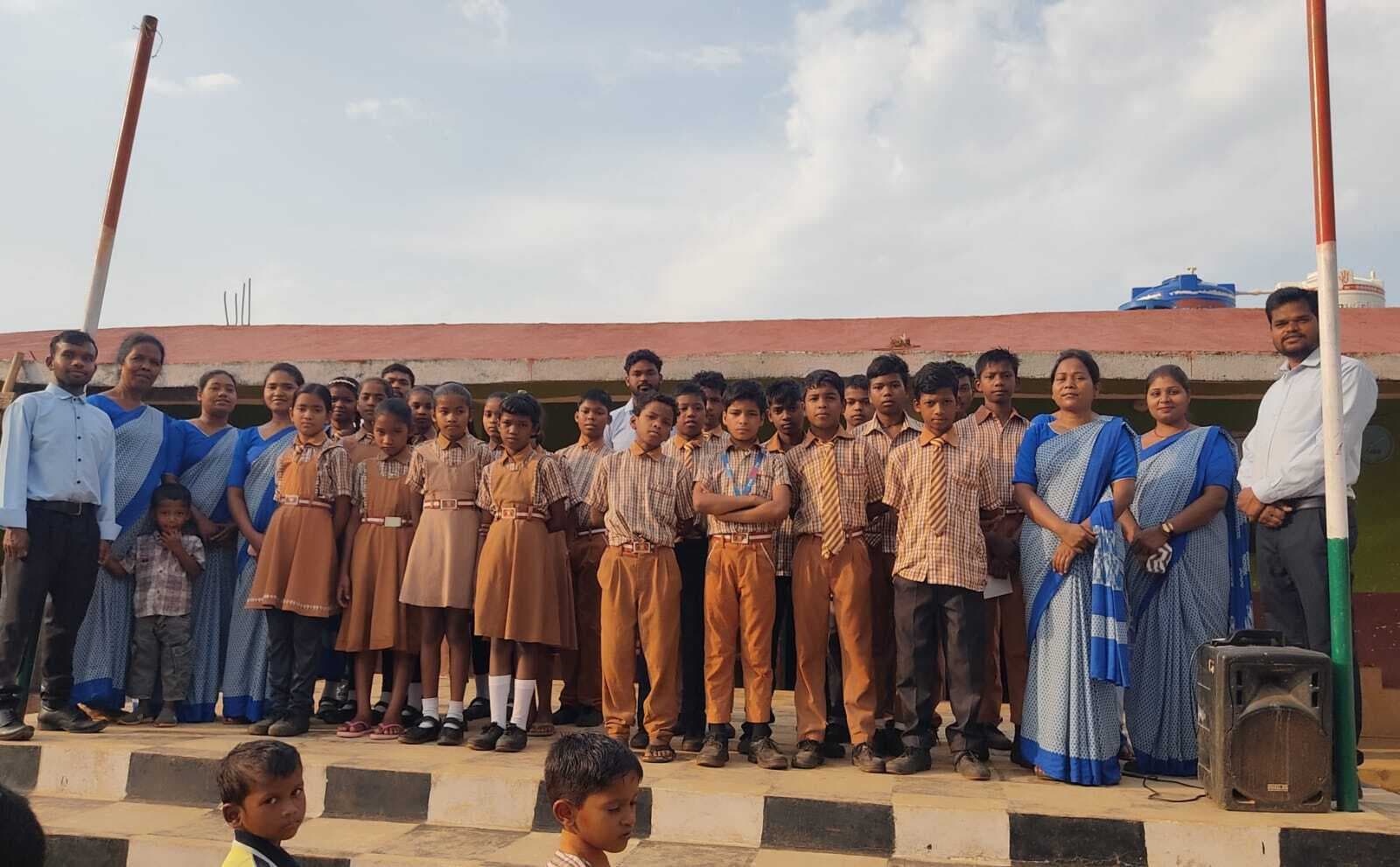 अंग्रेजी वाद-विवाद का किया गया आयोजन