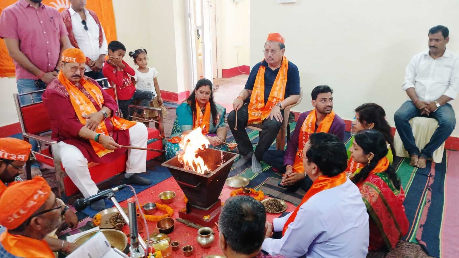 मधुपुर में डीएवी पब्लिक स्कूल का हुआ उद्घाटन