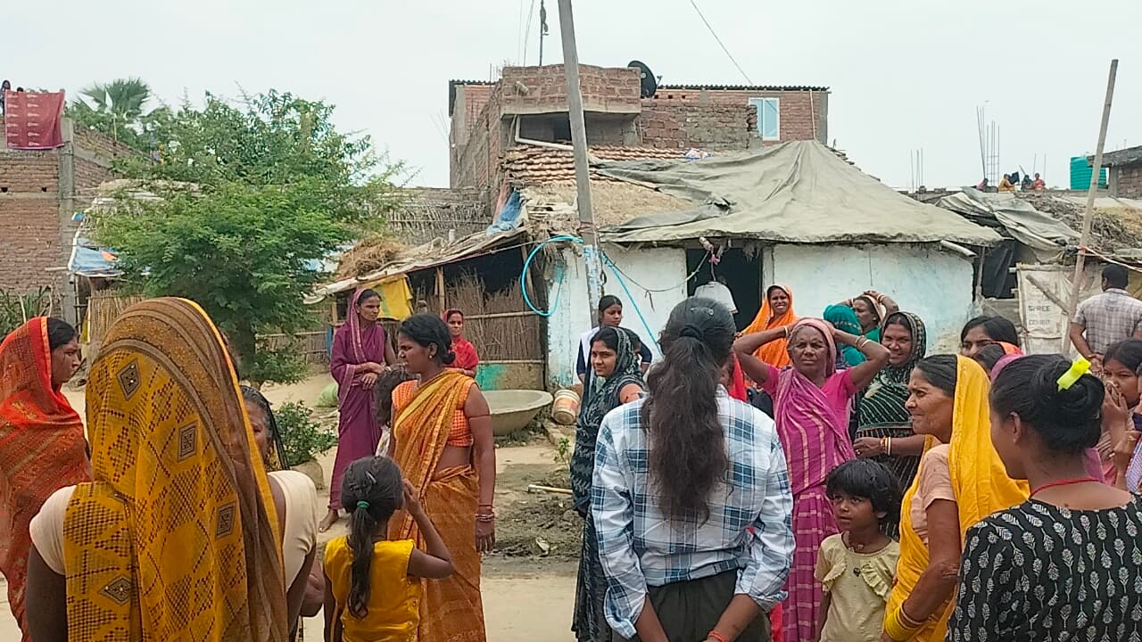 Bhagalpur news मंदिर में शादी के बाद प्रेमिका का हंगामा, युवती को पुलिस थाना ले गयी