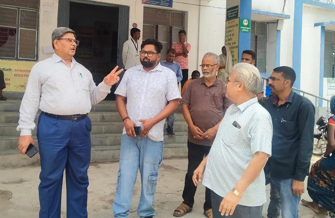 सीएस ने चौथम सीएचसी का किया निरीक्षण, हीटवेव कक्ष का लिया जायजा