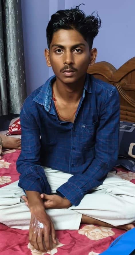 Bokaro News : चास में थाना के पास से छात्र के अपहरण का प्रयास