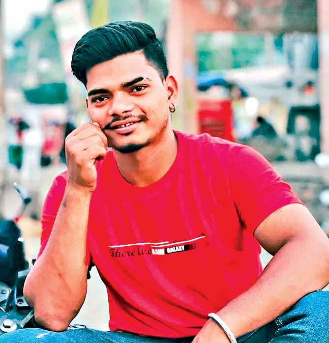 Giridih News : चाकू से हमला कर किया युवक की हत्या