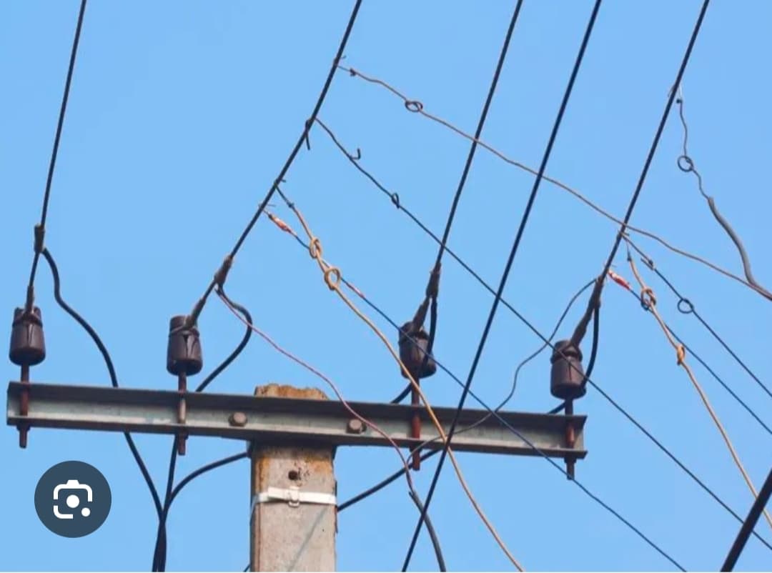 Banka News : बिजली चोरी को लेकर तीन के विरुद्ध प्राथमिकी