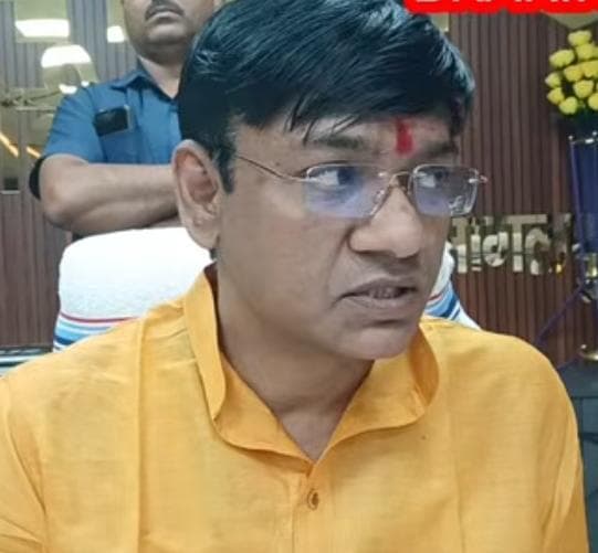 BHAGALPUR वेंटिलेटर पर जिंदगी व मौत से जूझ रहे मुख्य पार्षद,नहीं हुआ ऑपरेशन