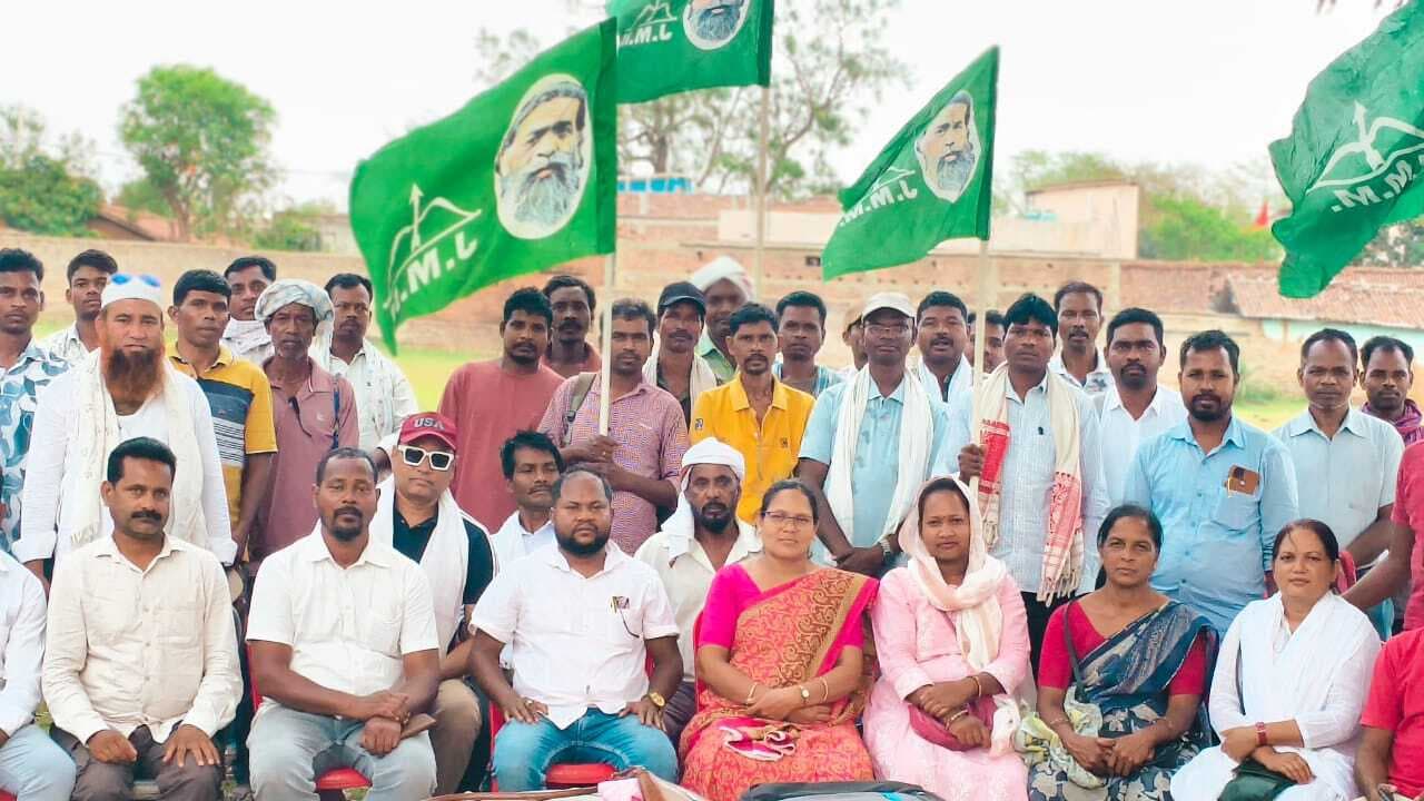 झामुमो ने एसआइआर व जनगणना पर की चर्चा