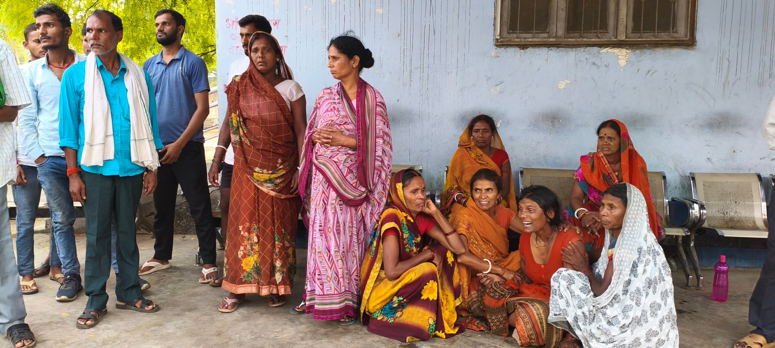 जलालपुर में विवाहिता की संदिग्ध हालात में मौत, दहेज हत्या का आरोप