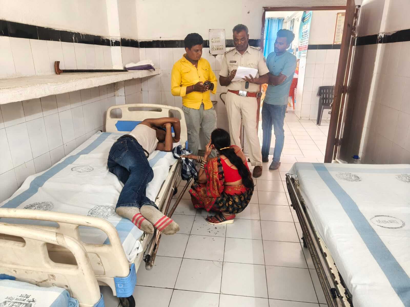 अलग-अलग जगहों पर सड़क दुर्घटनाओं में चार जख्मी