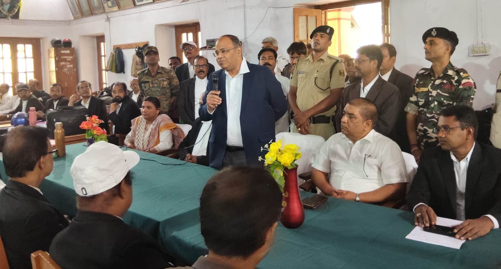 7258 वादों में 6292 नोटिस निर्गत, अधिक से अधिक मामलों के निबटारे पर जोर